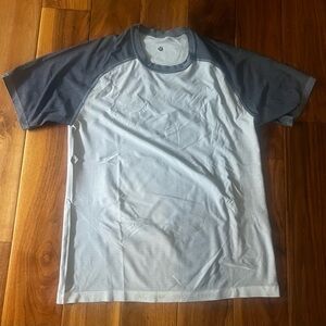 Lululemon Men’s T-Shirt